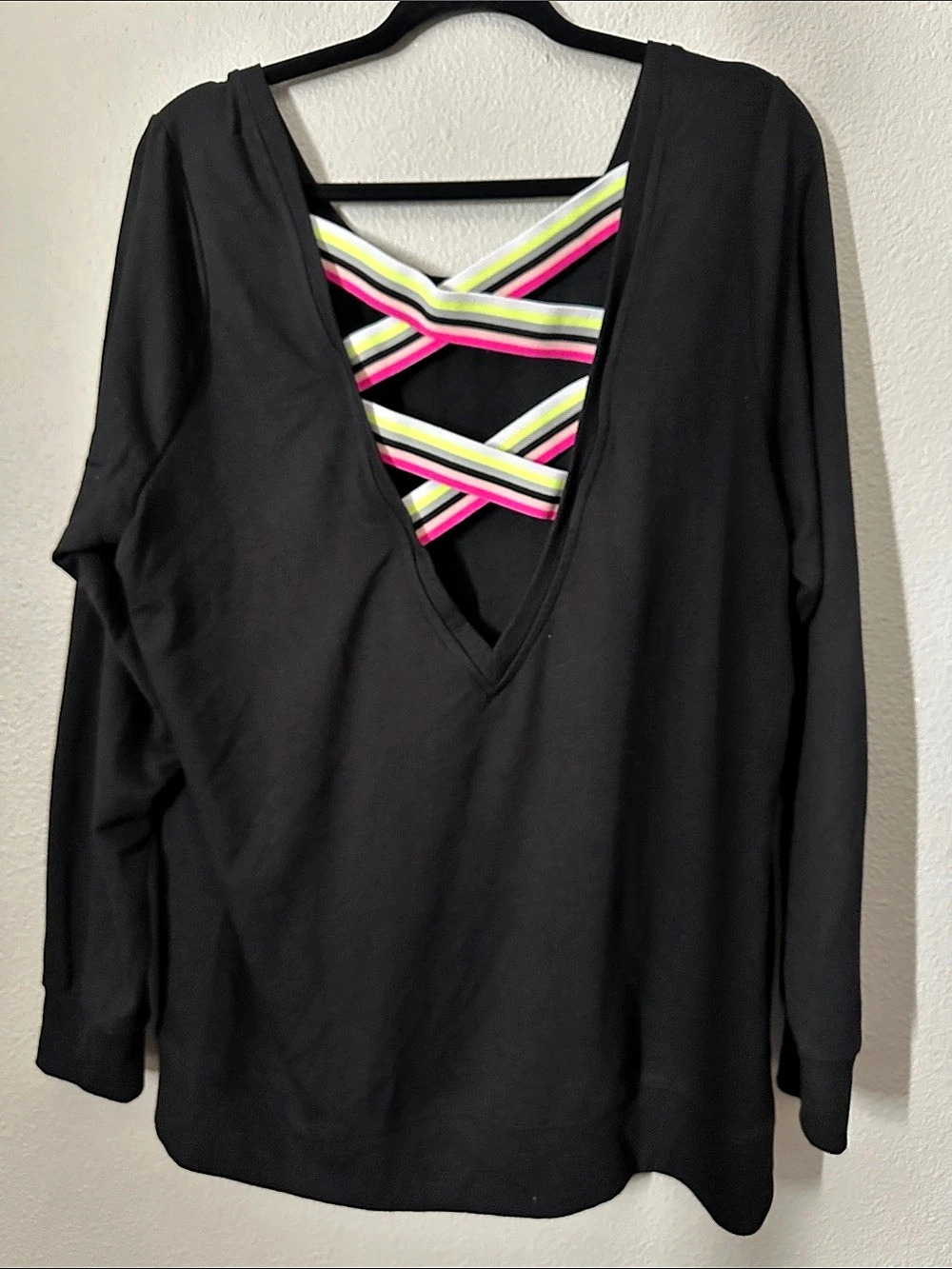 Torrid Active Colorful Backside Stripes Long Sleeve Exercise Top in Black Size 2